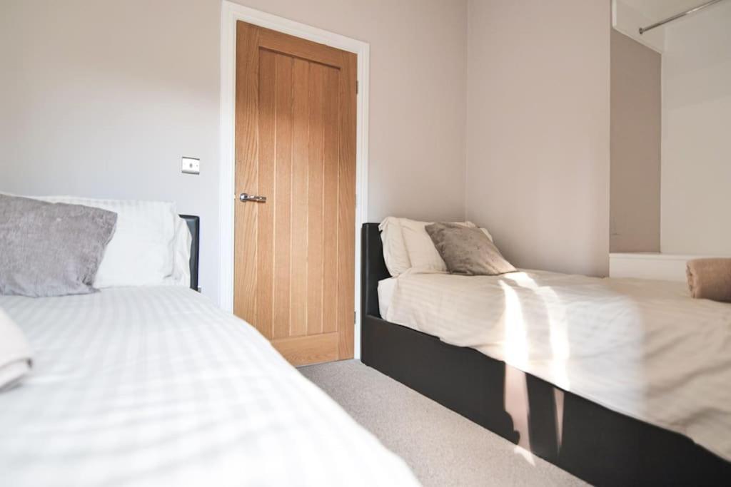 Hoxne Cottages - Sunflower Cottage With Private Hot Tub York Esterno foto