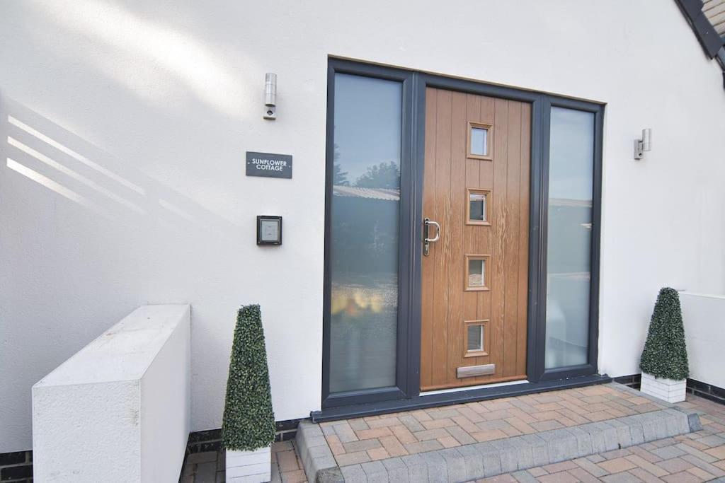 Hoxne Cottages - Sunflower Cottage With Private Hot Tub York Esterno foto